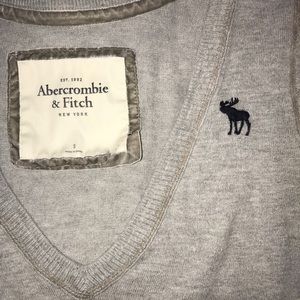 Abercrombie Gray Sweater/Shirt
